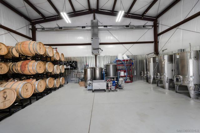 17287 Oak Hollow Road, Ramona, CA 92065