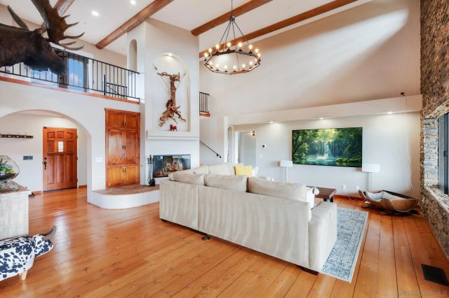 17287 Oak Hollow Road, Ramona, CA 92065