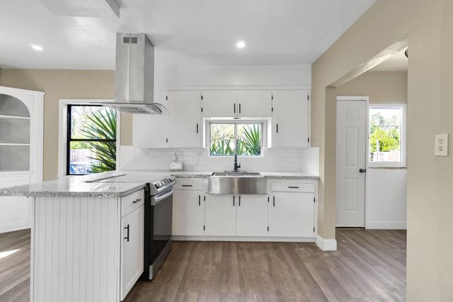 963 N Arthur Avenue, Fresno, CA 93728