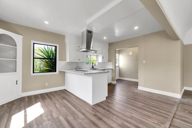 963 N Arthur Avenue, Fresno, CA 93728