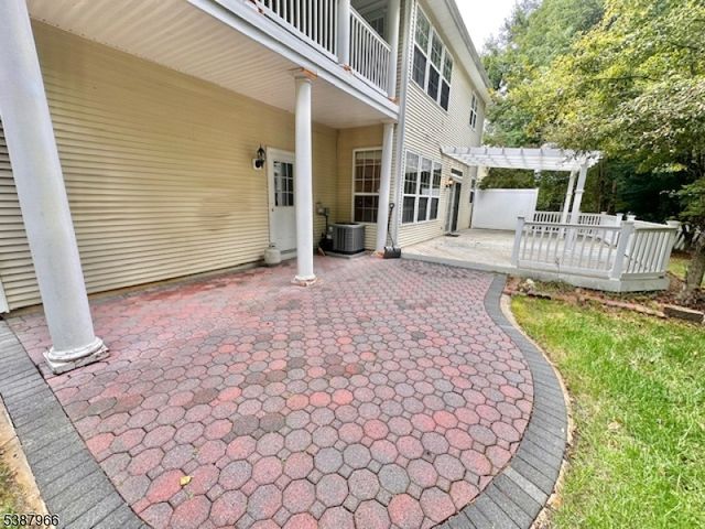3 Mountain Laurel Rd, Marlboro Twp., NJ 07751