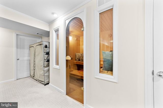 40 PALMER DR, Moorestown, NJ 08057