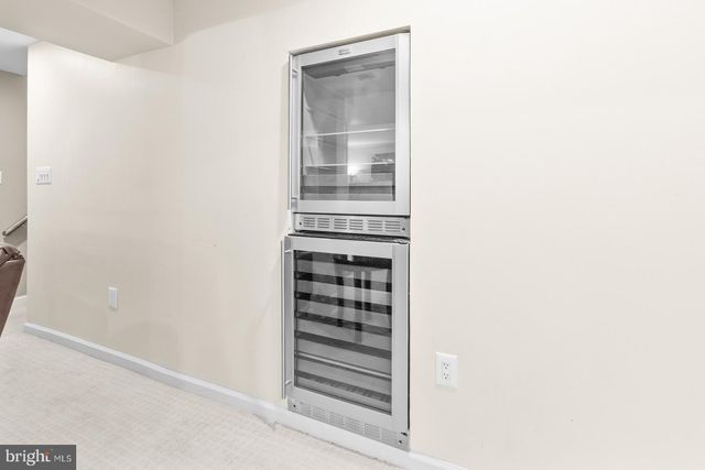 40 PALMER DR, Moorestown, NJ 08057