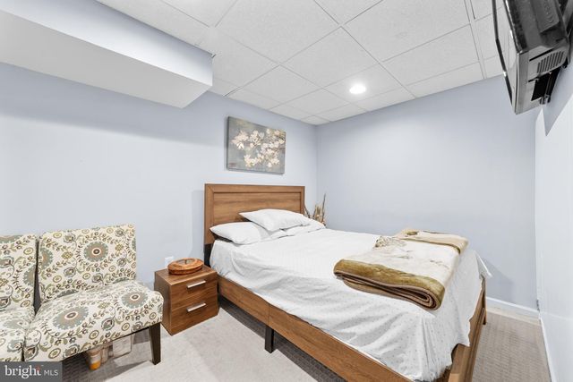 40 PALMER DR, Moorestown, NJ 08057