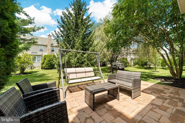 40 PALMER DR, Moorestown, NJ 08057