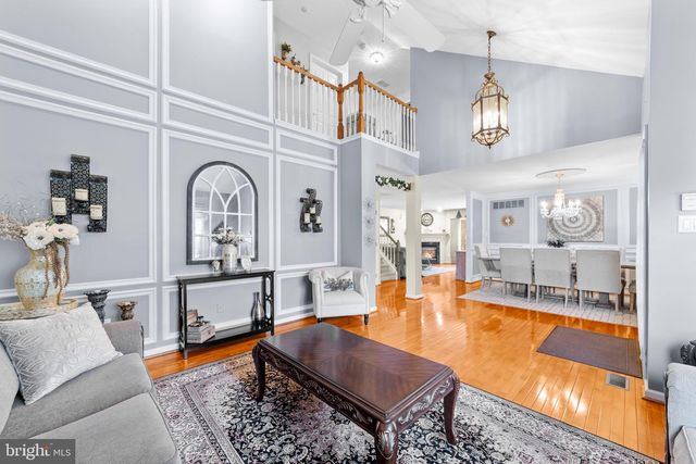 40 PALMER DR, Moorestown, NJ 08057