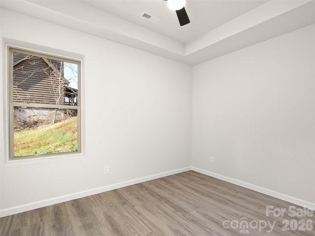 186 Travelers Point, Waynesville, NC 28785