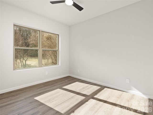 186 Travelers Point, Waynesville, NC 28785