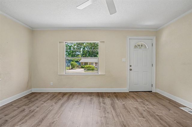 2425 19TH STREET S, St Petersburg, FL 33712