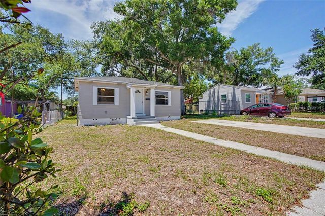 2425 19TH STREET S, St Petersburg, FL 33712