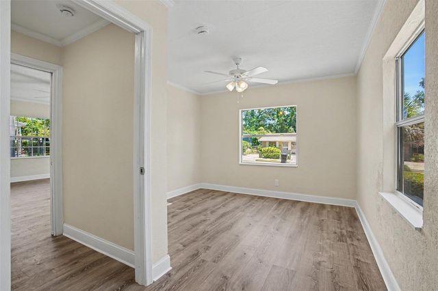 2425 19TH STREET S, St Petersburg, FL 33712