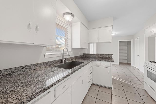 11218 Rebel Road, Houston, TX 77016
