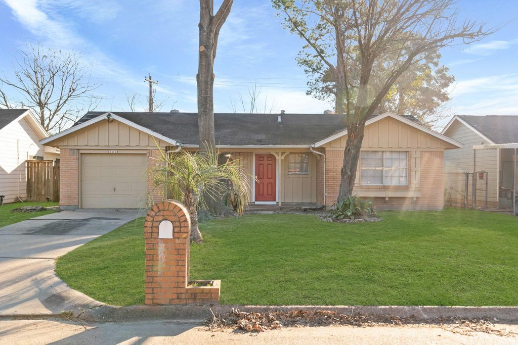 11218 Rebel Road, Houston, TX 77016