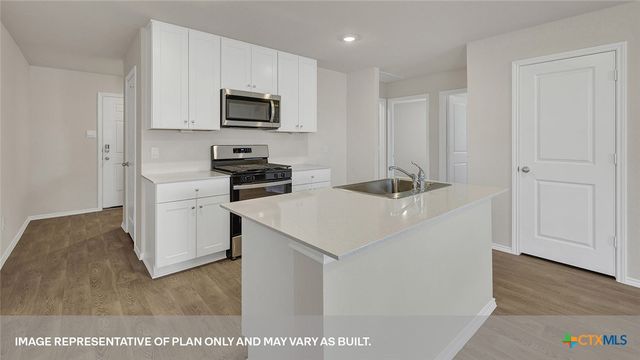 204 SURREY OAKS, Maxwell, TX 78656