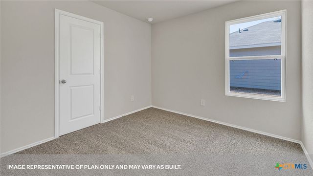 204 SURREY OAKS, Maxwell, TX 78656