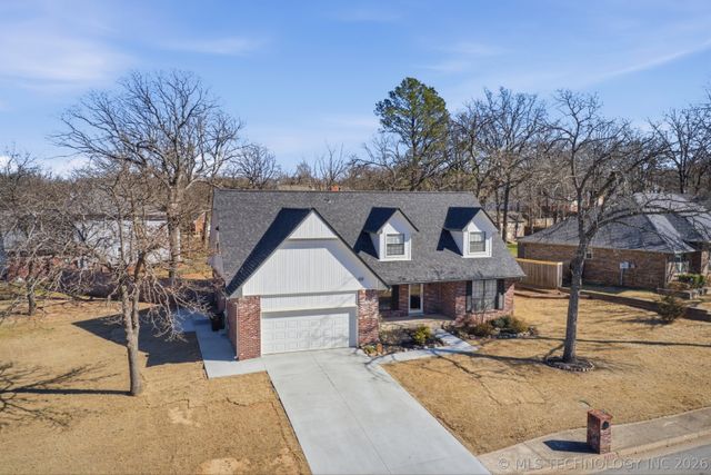 3211 S Bermuda Drive, Sand Springs, OK 74063