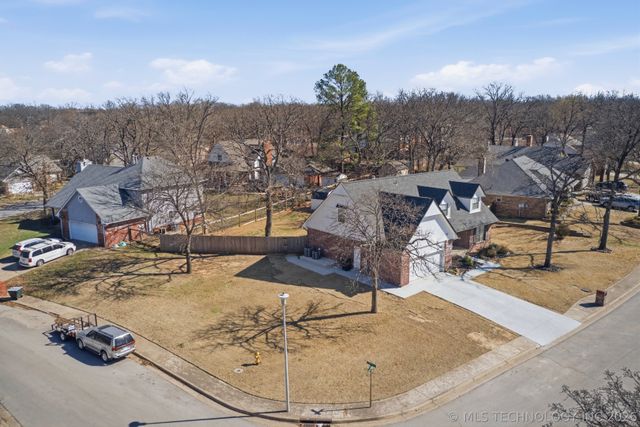 3211 S Bermuda Drive, Sand Springs, OK 74063