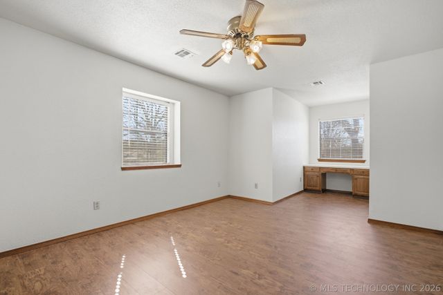 3211 S Bermuda Drive, Sand Springs, OK 74063