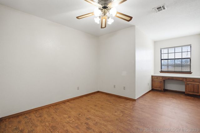 3211 S Bermuda Drive, Sand Springs, OK 74063