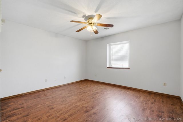 3211 S Bermuda Drive, Sand Springs, OK 74063