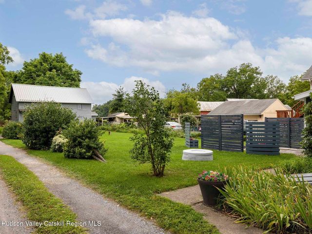 34 Tillson Road, Tillson, NY 12486