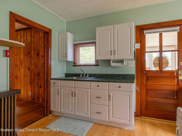 34 Tillson Road, Tillson, NY 12486