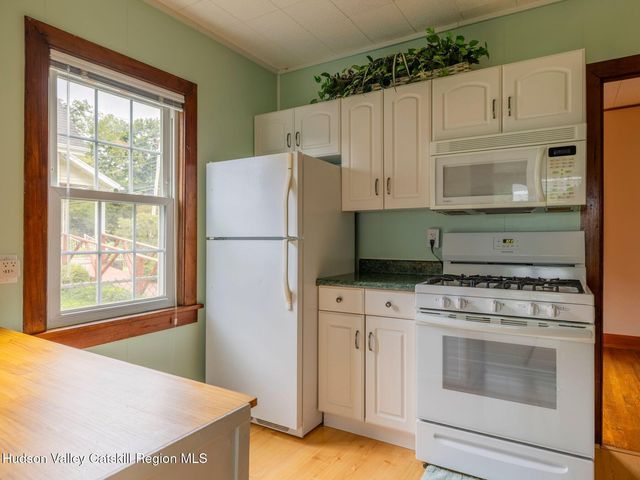 34 Tillson Road, Tillson, NY 12486