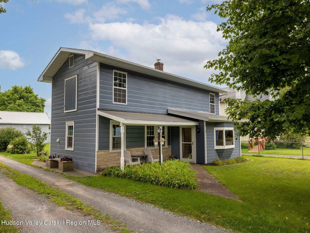 34 Tillson Road, Tillson, NY 12486