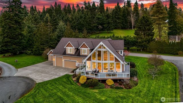 3425 Rose Lane, Camano Island, WA 98282