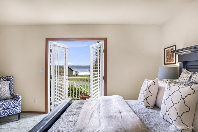 3425 Rose Lane, Camano Island, WA 98282