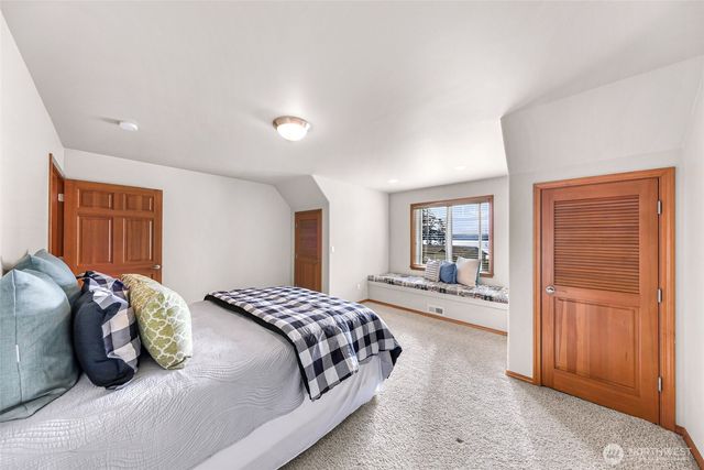 3425 Rose Lane, Camano Island, WA 98282