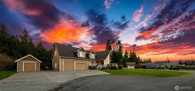 3425 Rose Lane, Camano Island, WA 98282