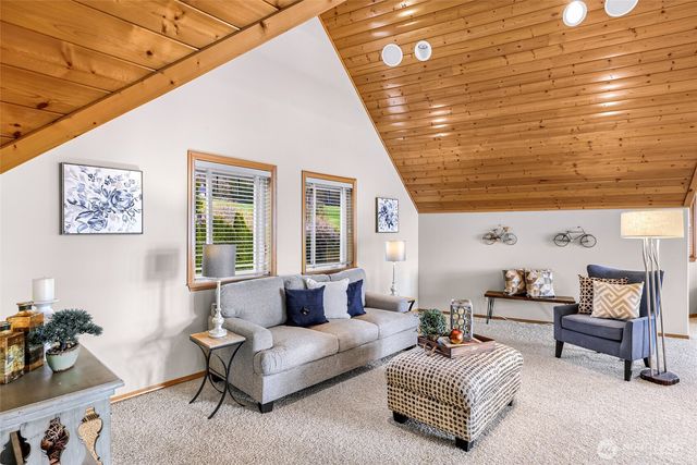 3425 Rose Lane, Camano Island, WA 98282