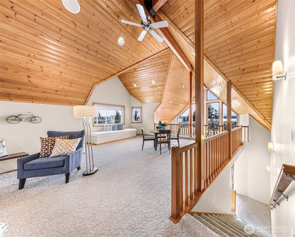 3425 Rose Lane, Camano Island, WA 98282