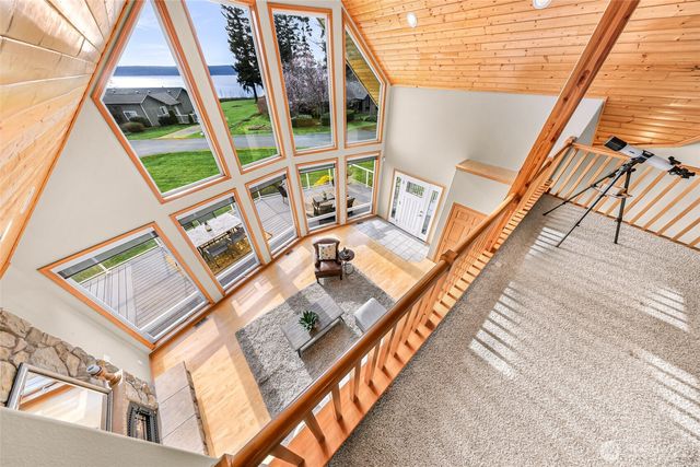 3425 Rose Lane, Camano Island, WA 98282
