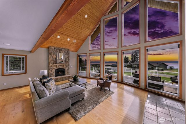 3425 Rose Lane, Camano Island, WA 98282