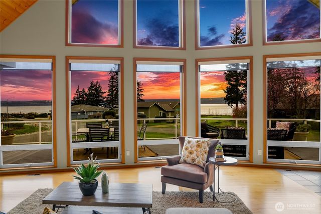 3425 Rose Lane, Camano Island, WA 98282