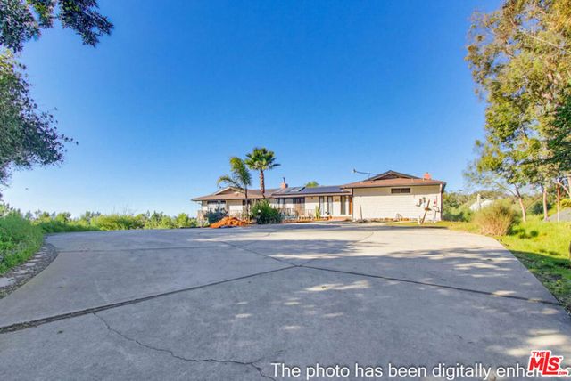 3709 Buena Creek Road, Vista, CA 92084