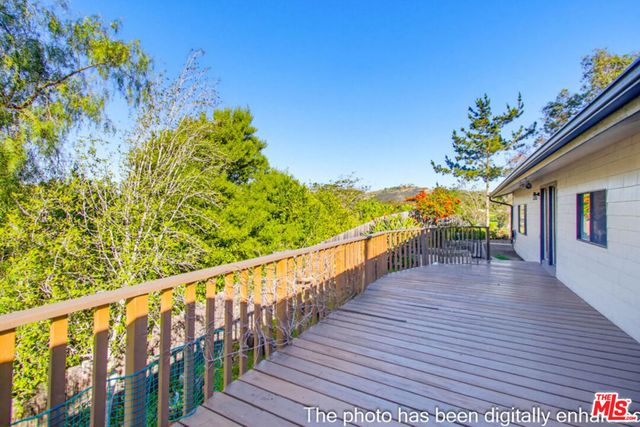 3709 Buena Creek Road, Vista, CA 92084
