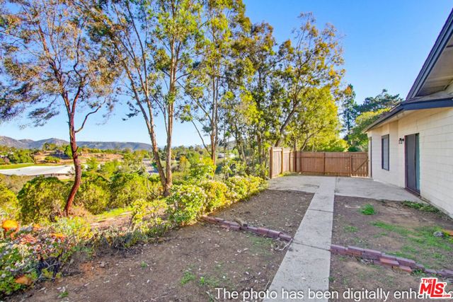 3709 Buena Creek Road, Vista, CA 92084