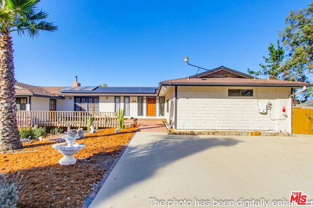 3709 Buena Creek Road, Vista, CA 92084