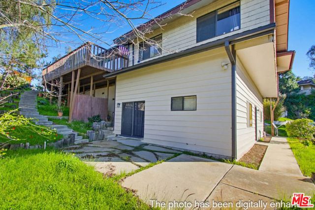 3709 Buena Creek Road, Vista, CA 92084