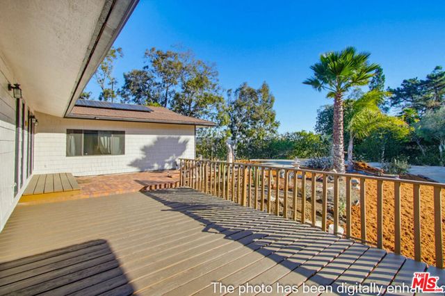 3709 Buena Creek Road, Vista, CA 92084