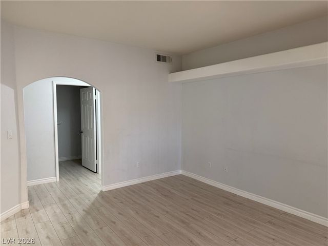 8420 White Eagle Avenue 104, Las Vegas, NV 89145