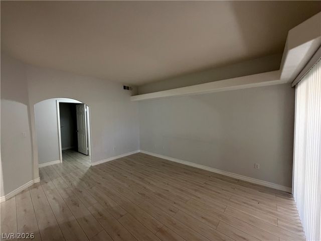 8420 White Eagle Avenue 104, Las Vegas, NV 89145