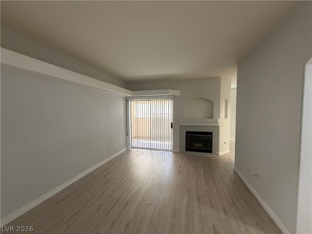 8420 White Eagle Avenue 104, Las Vegas, NV 89145