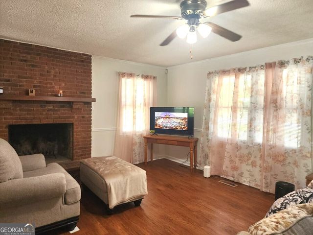 1129 Sandy Beach Drive, Macon, GA 31220