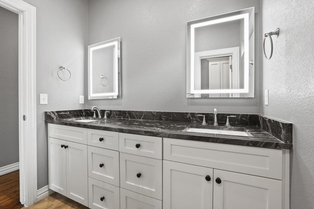 3832 Fawn Meadow Trail, Denison, TX 75020