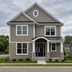 519 E Farnum Avenue, Royal Oak, MI 48067