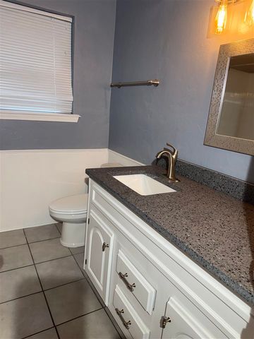 2312 NE Village Dr, Lawton, OK 73505